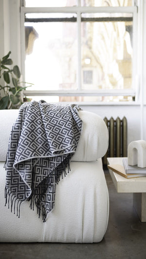 St Genève Bruno Throw in Charcoal colourway