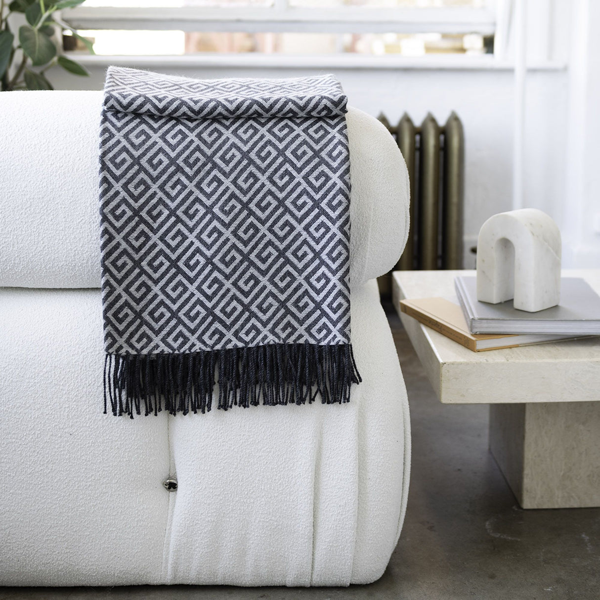 St Genève Bruno Throw in Charcoal colourway