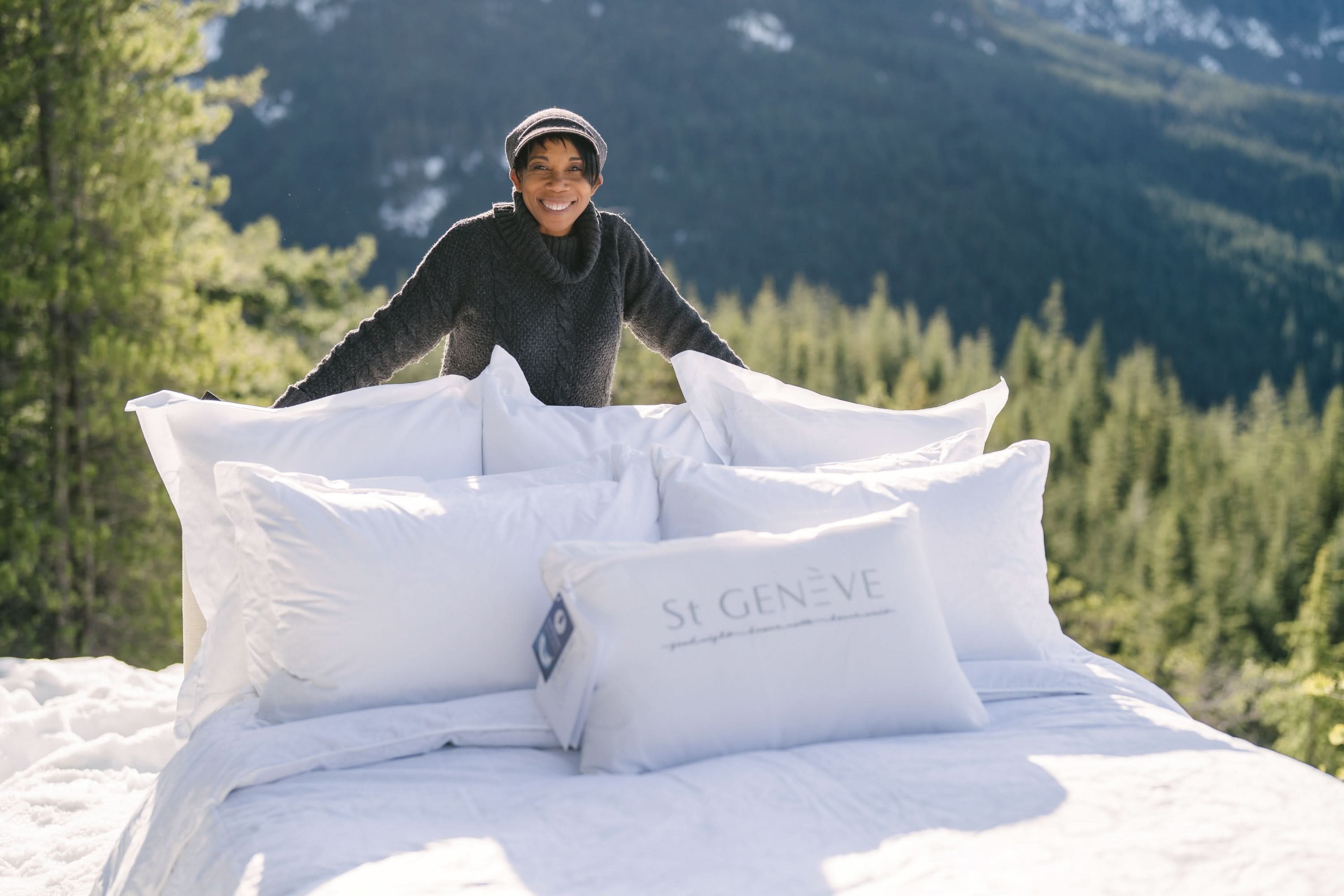 St Genève Ziegler Luxury Goose Down Pillows – The Mattress & Sleep