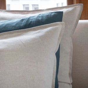 St Genève Echo Linen in Atlantic (middle knife-edge pillow)