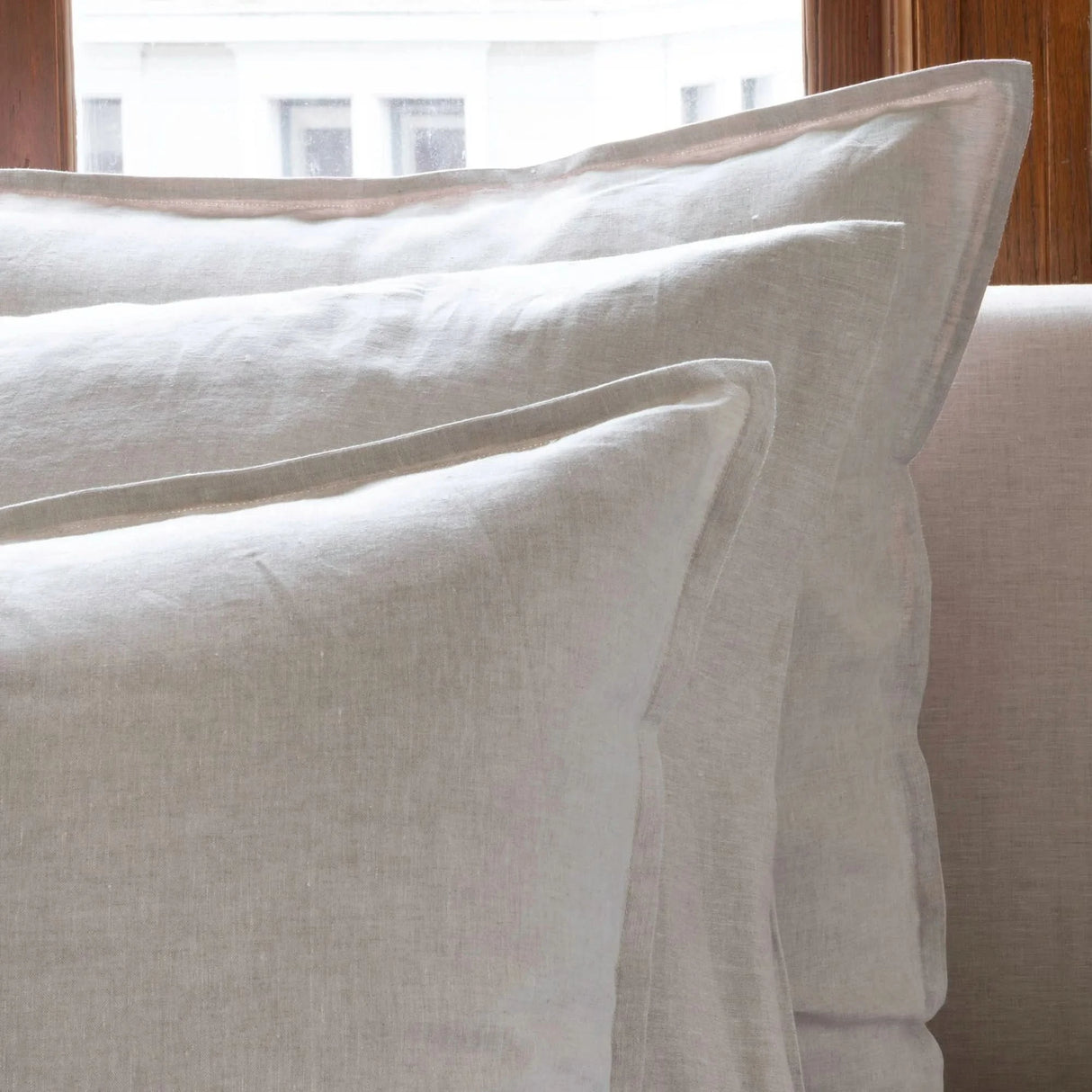 St Genève Echo Linen in Linen (both visible shams & pillowcase)