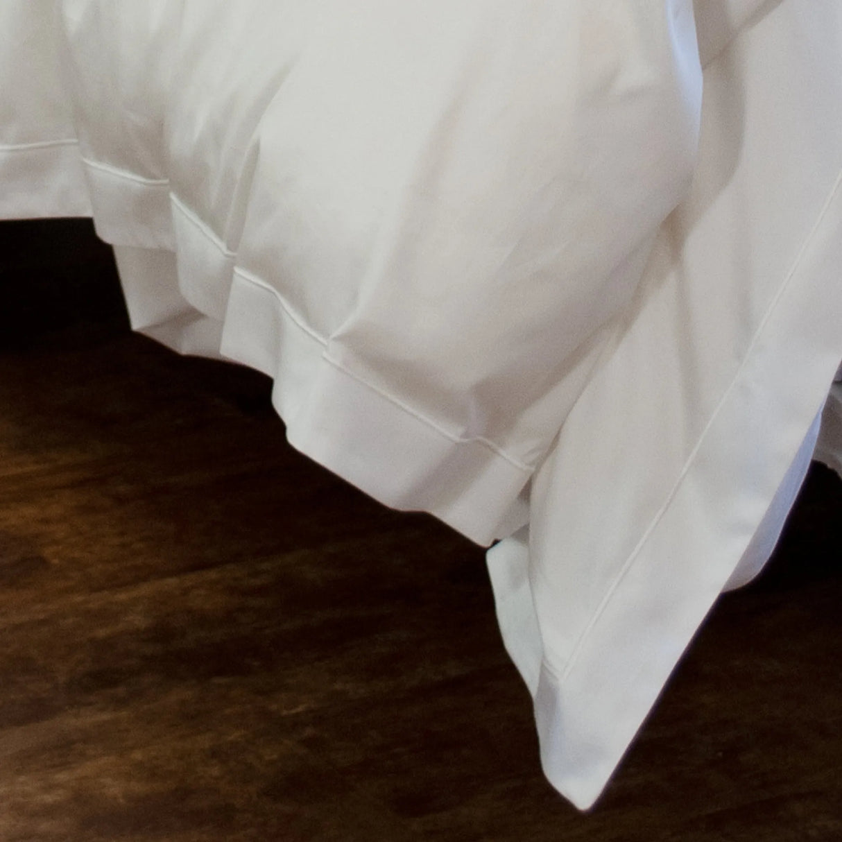 St Genève Grand Veneto Duvet Cover detailing in white