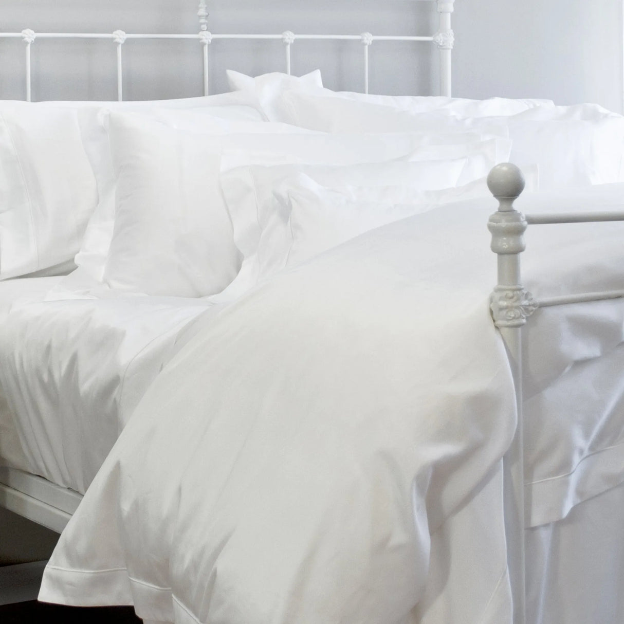 St Genève Grand Veneto Sheeting in white at TMASC