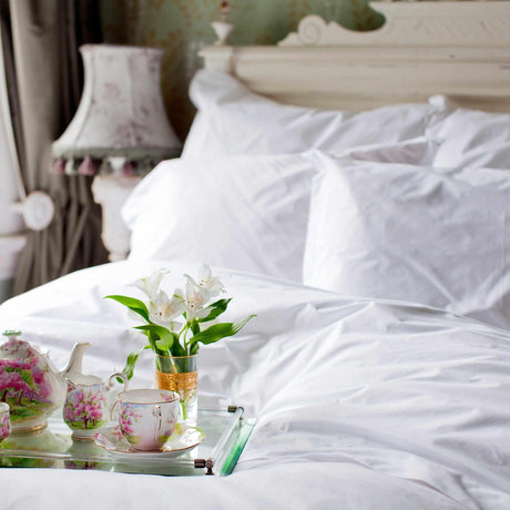 Hotel Roma in White