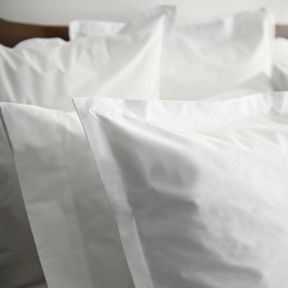 Hotel Roma in White