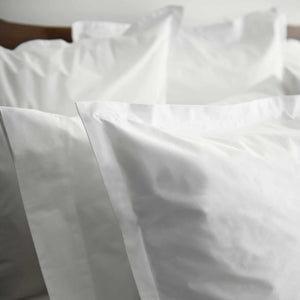 Hotel Roma in White