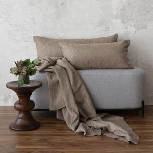 St Genève Hoxton Throws & Blankets in Driftwood colourway. Crafted from genuine Cashmere, cotton & silk