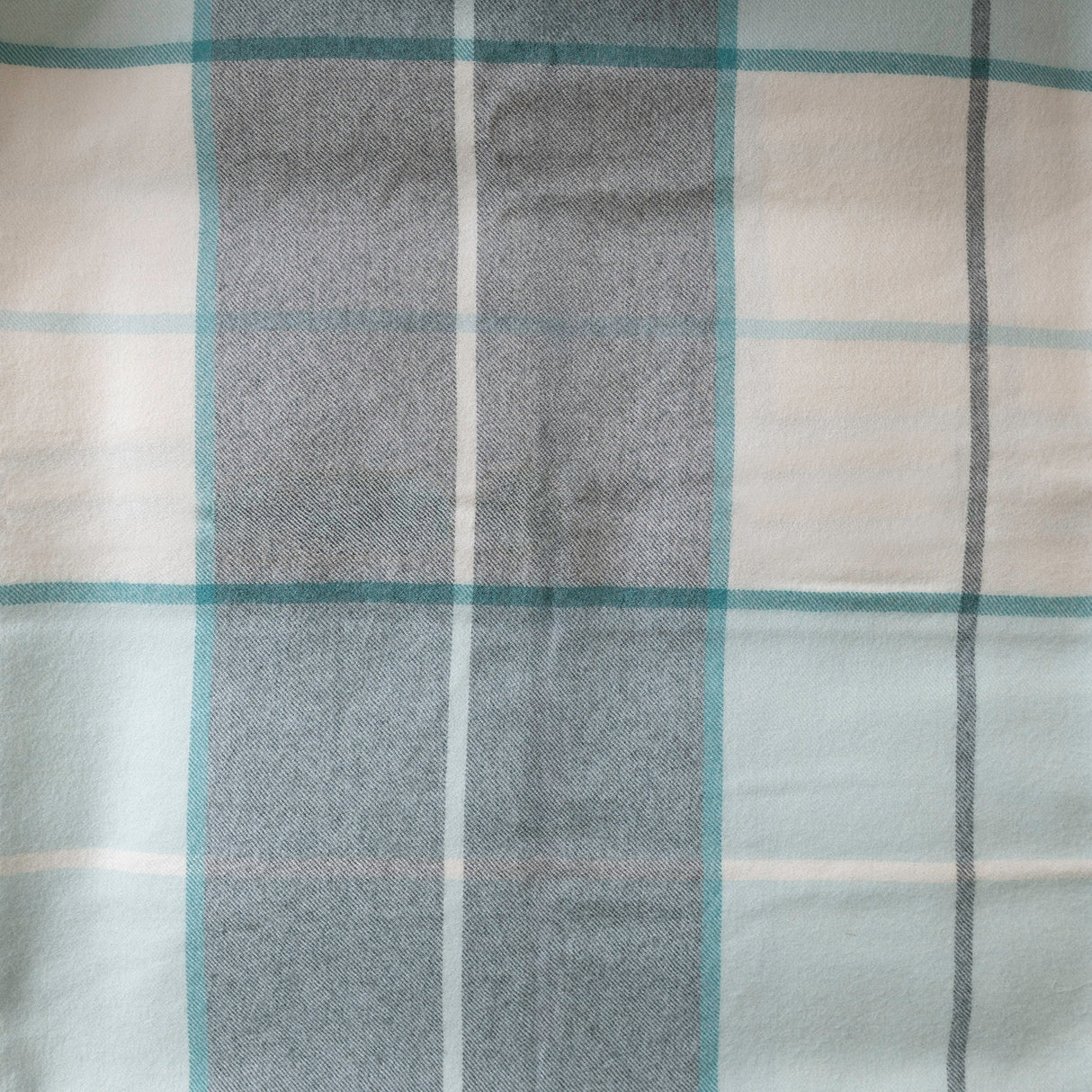 Mika Alpaca throw in Cyan