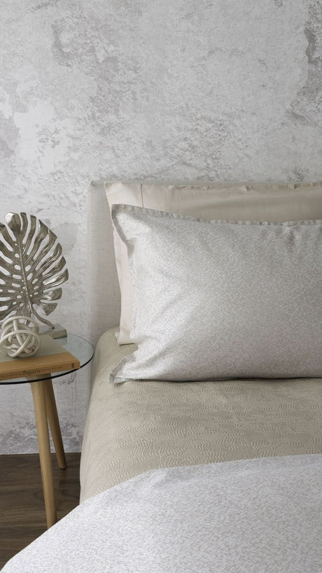 St Genève Rio Duvet Cover in Pearl colourway