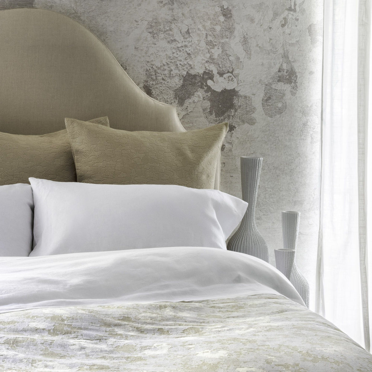 St Genève Sakura Duvet Cover in Parchment colourway