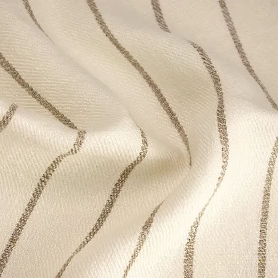 St Genève 100% Linen Blanket for Daily Adventures – The Mattress