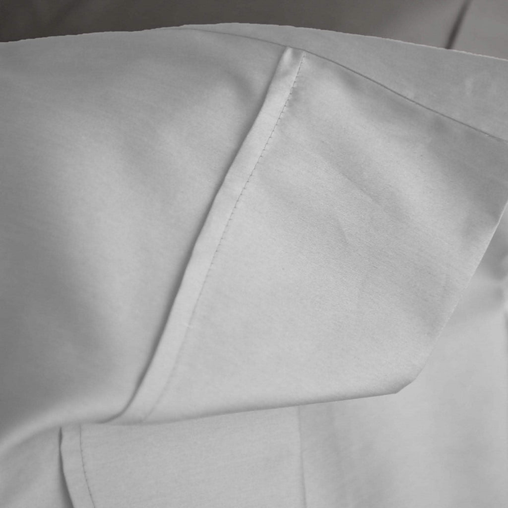 Capri Tuckpleat Detail. This finishing style features on all flat sheets and pillowcases