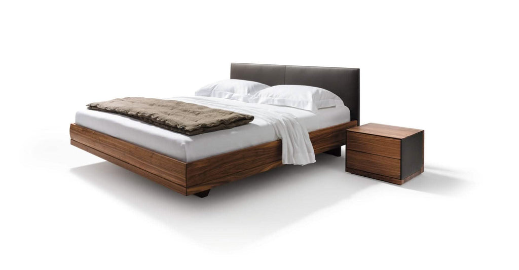 Riletto in Walnut, Leather Headboard in L1 Anthracite, Wooden Sides,