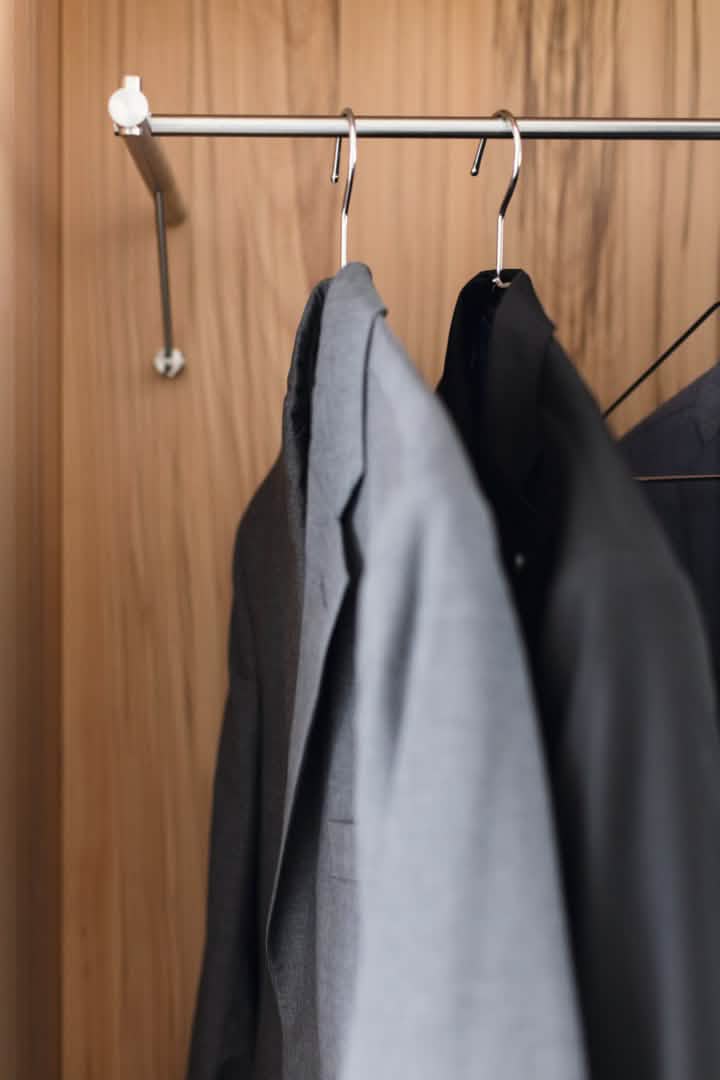 TEAM 7 cubus entry hall 9. photo: TEAM 7 - Available in Canada at The Mattress & Sleep Co.