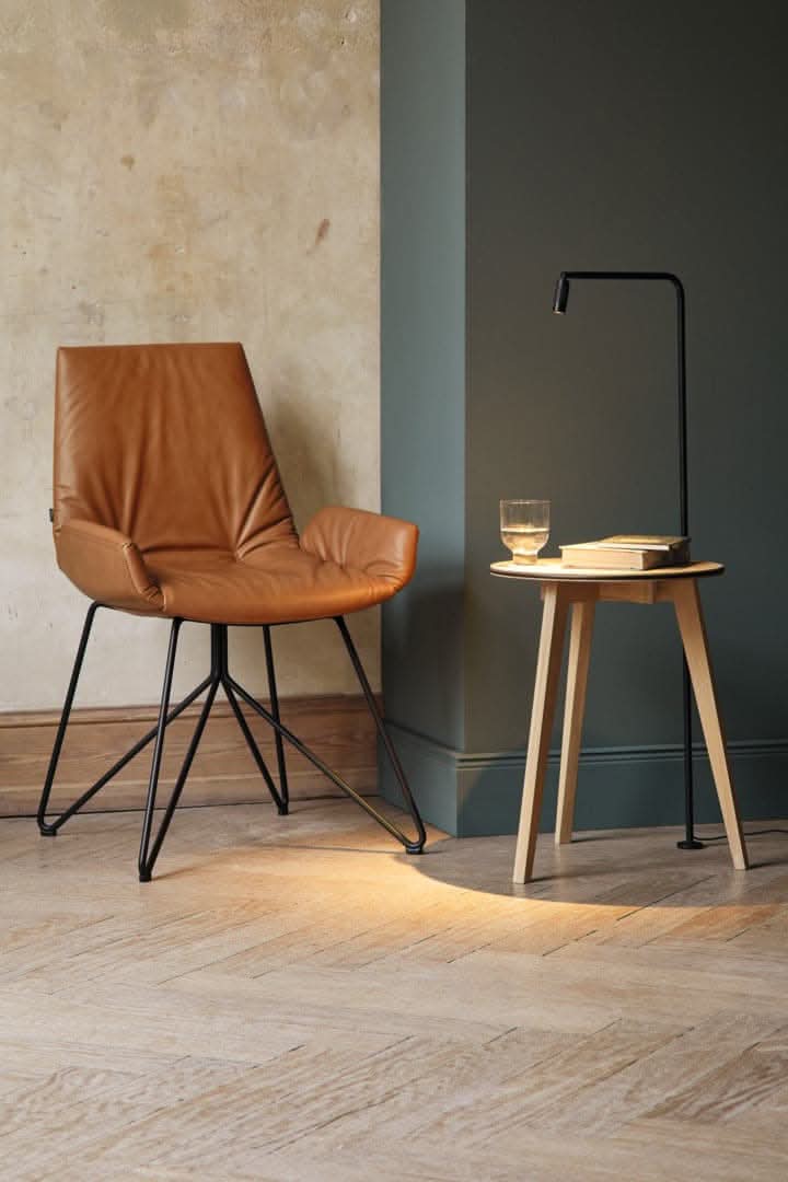 TEAM 7 lui chair. photo: TEAM 7 - Available in Canada at The Mattress & Sleep Co.