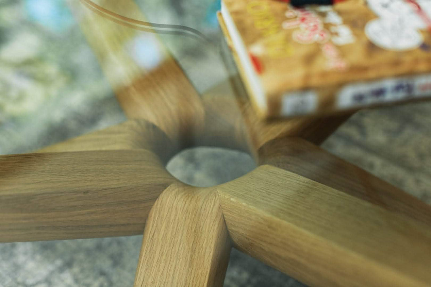 TEAM 7 stern coffee table. photo: TEAM 7 - Available in Canada at The Mattress & Sleep Co.