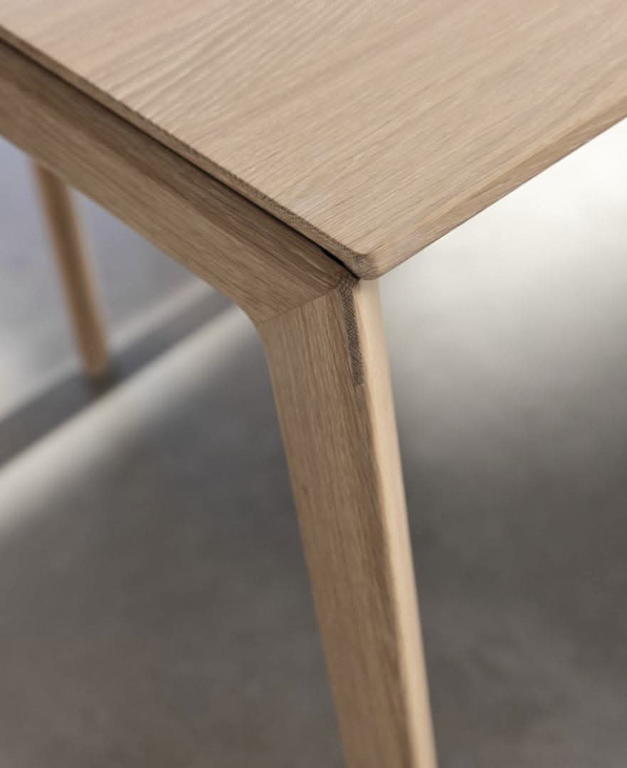 TEAM 7 tak table. photo: TEAM 7 - Available in Canada at The Mattress & Sleep Co.
