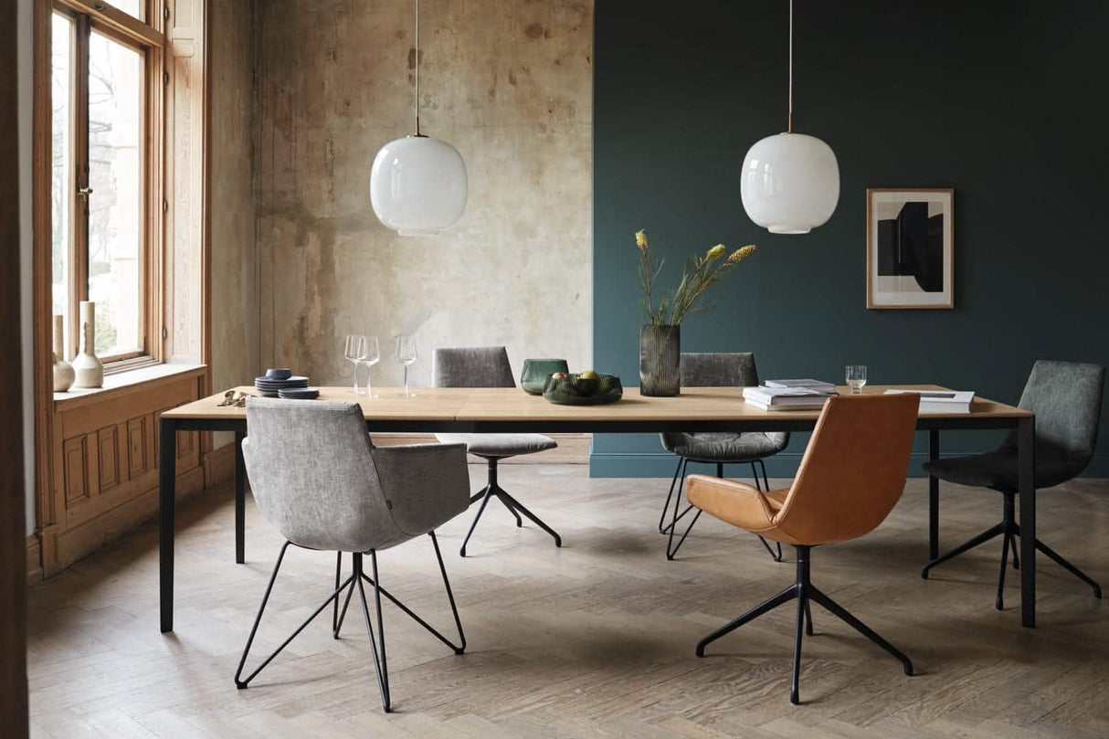 TEAM 7 tak table. photo: TEAM 7 - Available in Canada at The Mattress & Sleep Co.