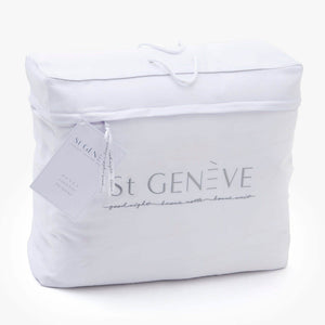 All St Genève goose down duvets included a zippered, reusable cloth bag